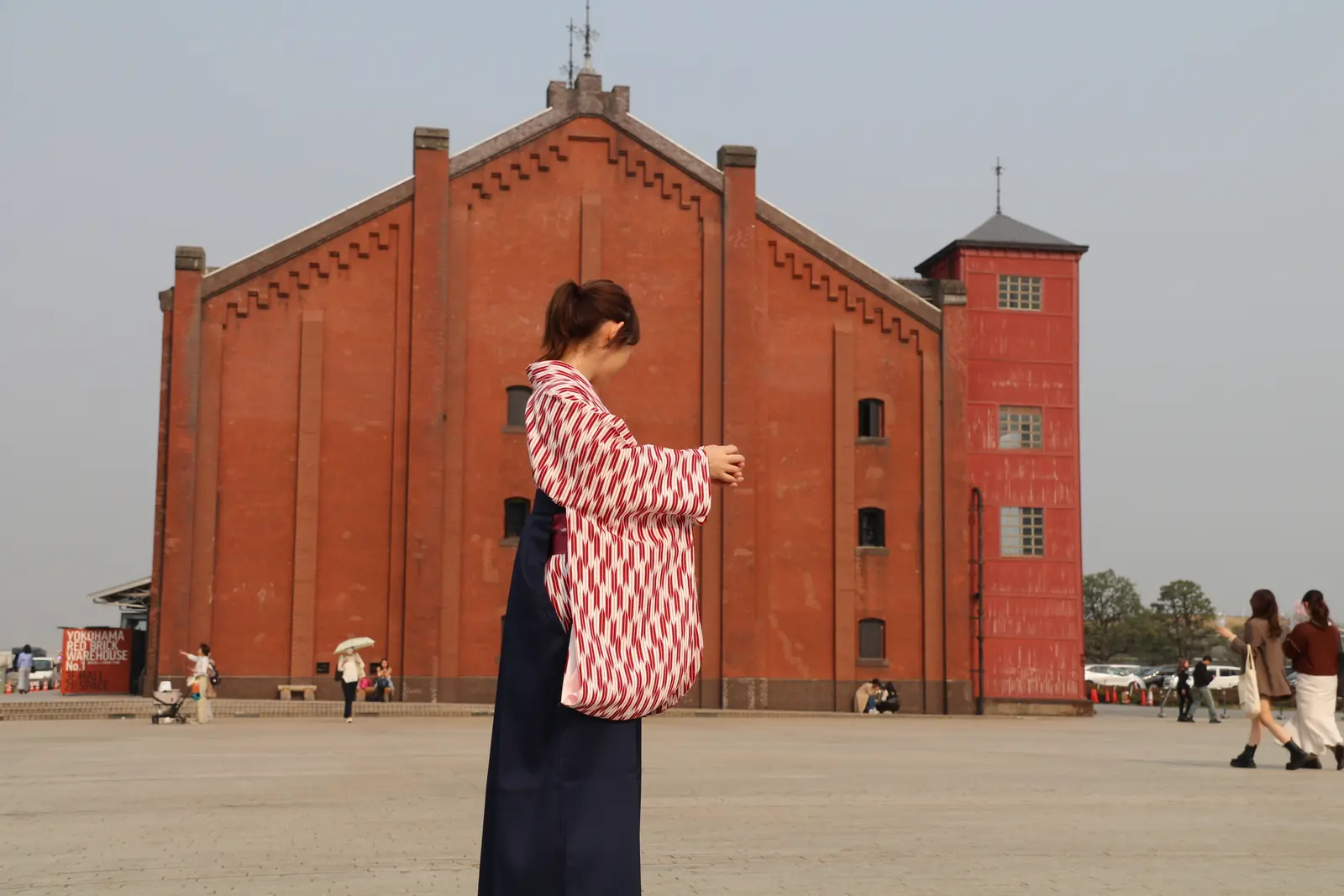 Hakama and the historic red brick architecture of Yokohama