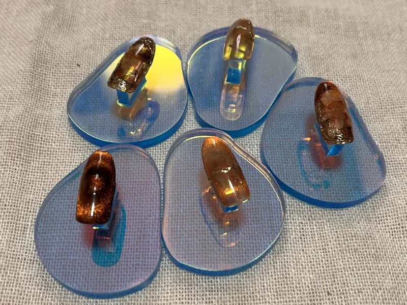 奥行きを楽しむべっ甲ニュアンスネイル