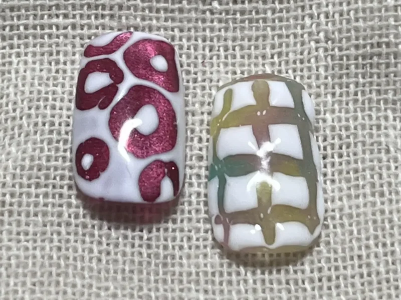 立体感を楽しむ、魔法ネイルデザイン